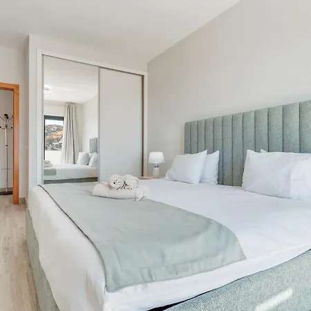 Vista Magnífica I By Madeira *